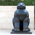 Fernando Botero, gatto, 1999, bronzo, 2,5 metri di altezza